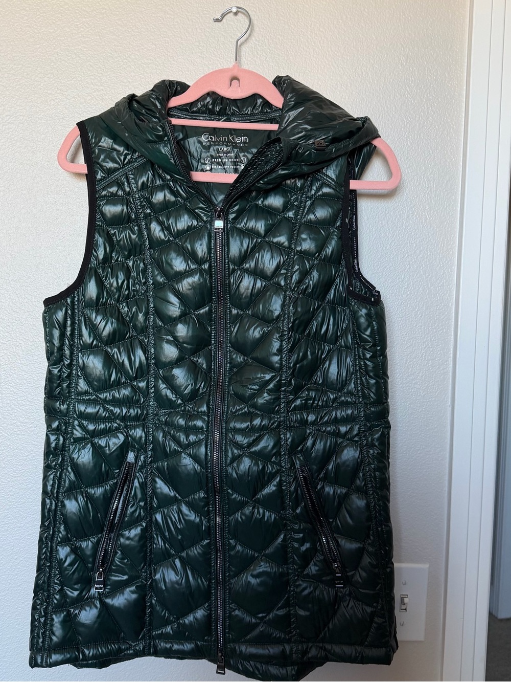 Calvin Klein Women's Forest Green Quilted Hooded Puffer Vest